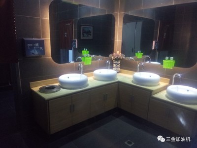 這座加油站，真能把“洗車、洗衣、理發(fā)、洗浴”全包了？五星級(jí)體驗(yàn)已上線！