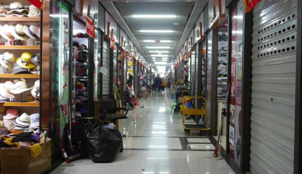 【上觀新聞】當前國際貿(mào)易形勢下,義烏小商品的生意還好嗎?